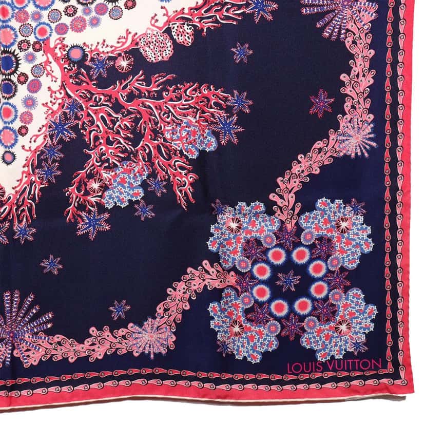 Louis Vuitton Coral Silk Scarf Blue Never worn - Inside View