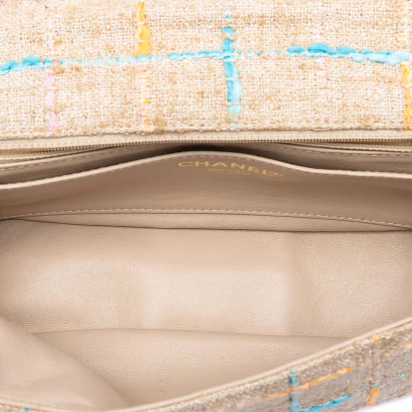 Chanel Tweed Chocolate Bar Mademoiselle Turnlock Satchel Beige Very good condition - Model View
