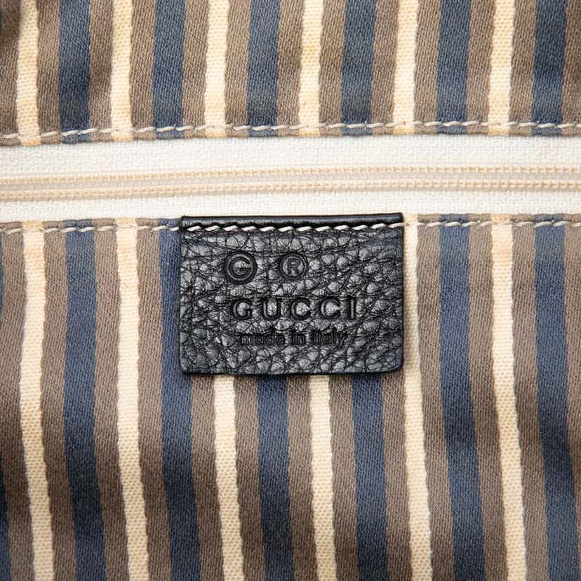 Gucci GG Canvas Shoulder Bag Black Very good condition - Box View