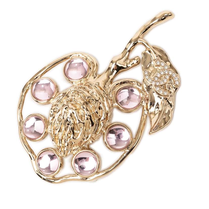 Chanel Gold Plated CC Strass and Gripoix Fruit Pin Brooch Gold Metal Very good condition - Front View