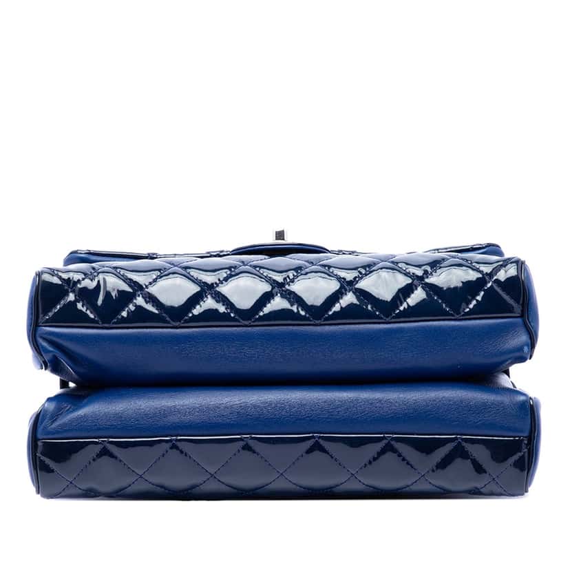 Chanel Large CC Quilted Patent Double Compartment Flap Blue Leather Very good condition - Inside View