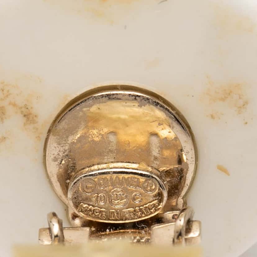 Chanel CC Gold Plated Resin Button Clip On Earrings White Plastic Very good condition - Inside View