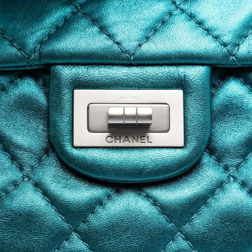 Chanel Quilted Metallic Calfskin Reissue 2.55 Flap 226 Blue Leather Very good condition - Box View