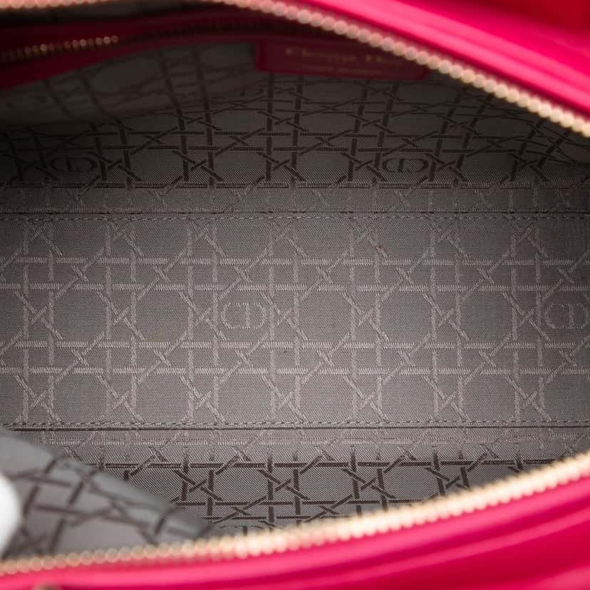 Dior Large Lambskin Cannage Lady Dior Pink Leather Very good condition - Model View