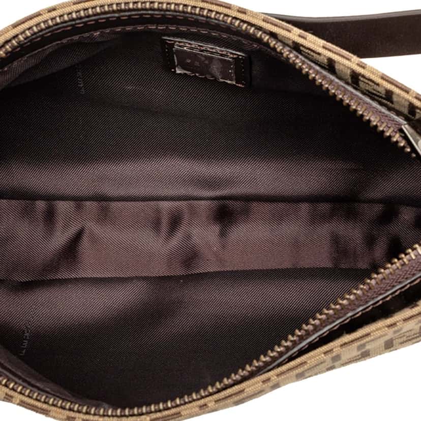 Fendi Zucchino Canvas Pochette Beige Very good condition - Model View