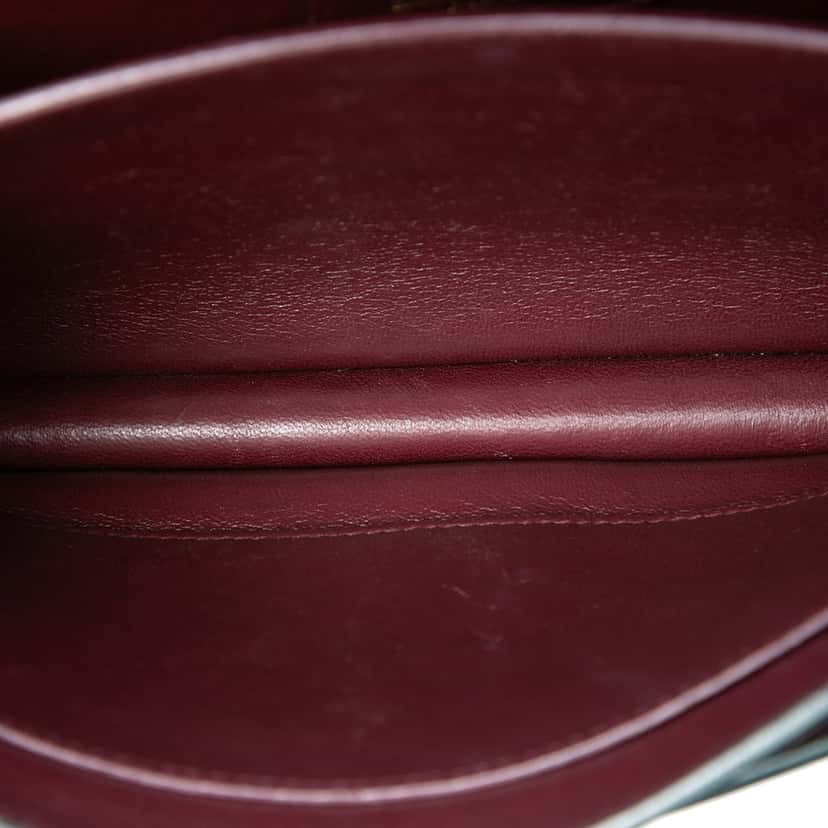 Saint Laurent Smooth Calfskin Monogram Cassandra Clasp Bag Green Leather Very good condition - Model View