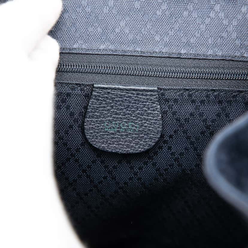 Gucci Suede Bamboo Backpack Blue Leather Very good condition - Box View