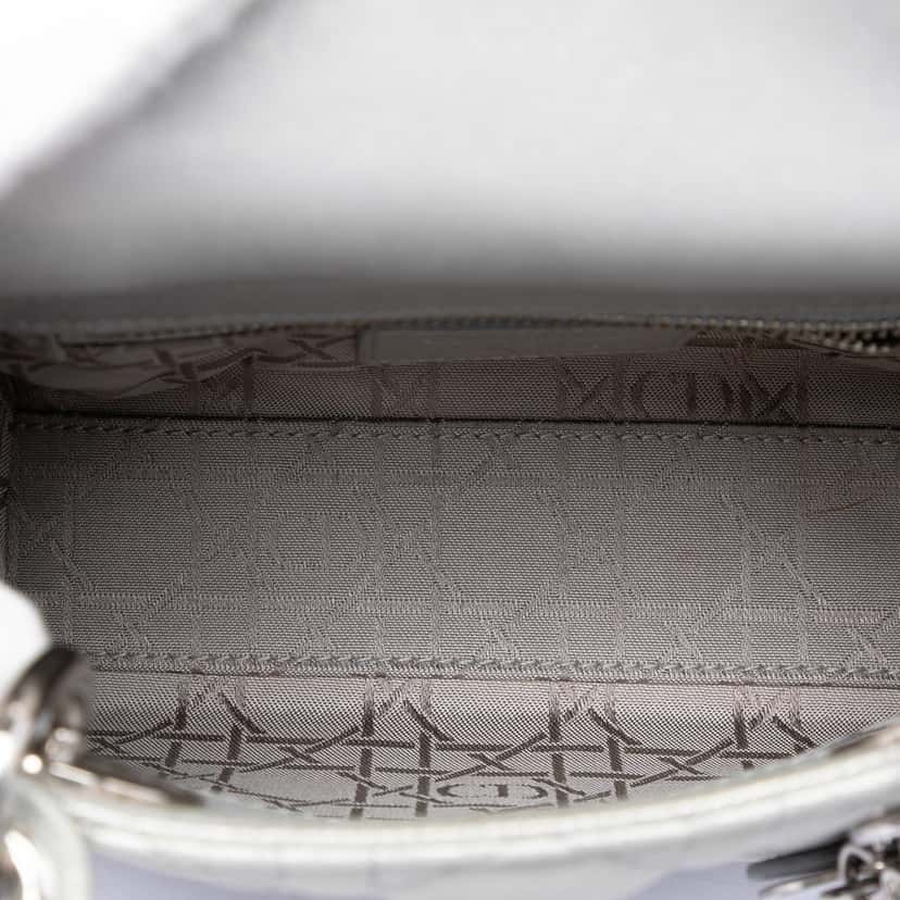 Dior Mini Iridescent Lambskin Cannage Lady Dior Silver Leather Very good condition - Model View