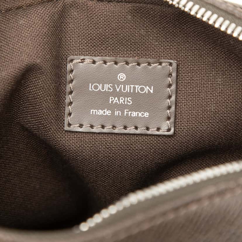 Louis Vuitton Taiga Sayan Brown Leather Very good condition - Box View
