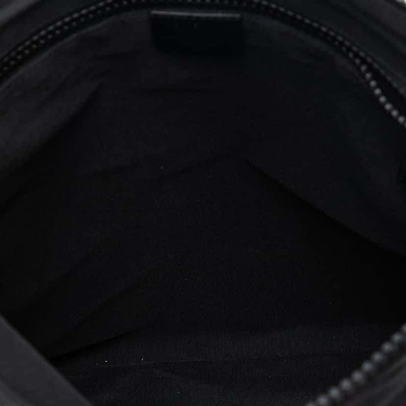 Gucci GG Nylon Web Crossbody Black Very good condition - Model View