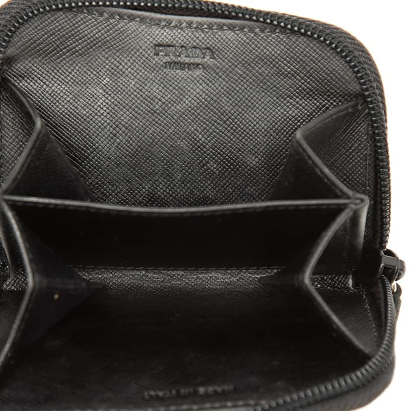 Prada Tessuto Coin Pouch Black Very good condition - Model View