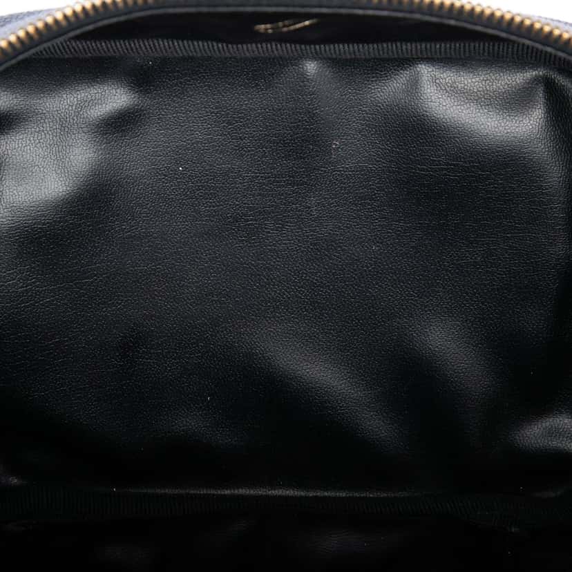 Chanel CC Caviar Vanity Bag Black Leather Very good condition - Model View