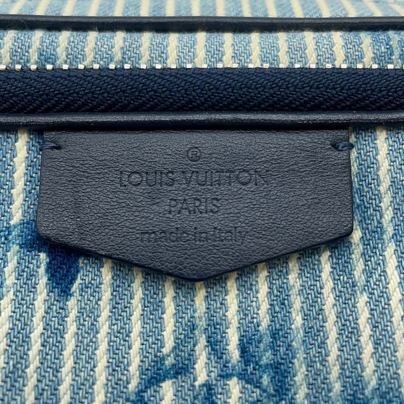 Louis Vuitton Monogram Denim Watercolor Hickory Stripes Outdoor Pouch Blue Very good condition - Box View