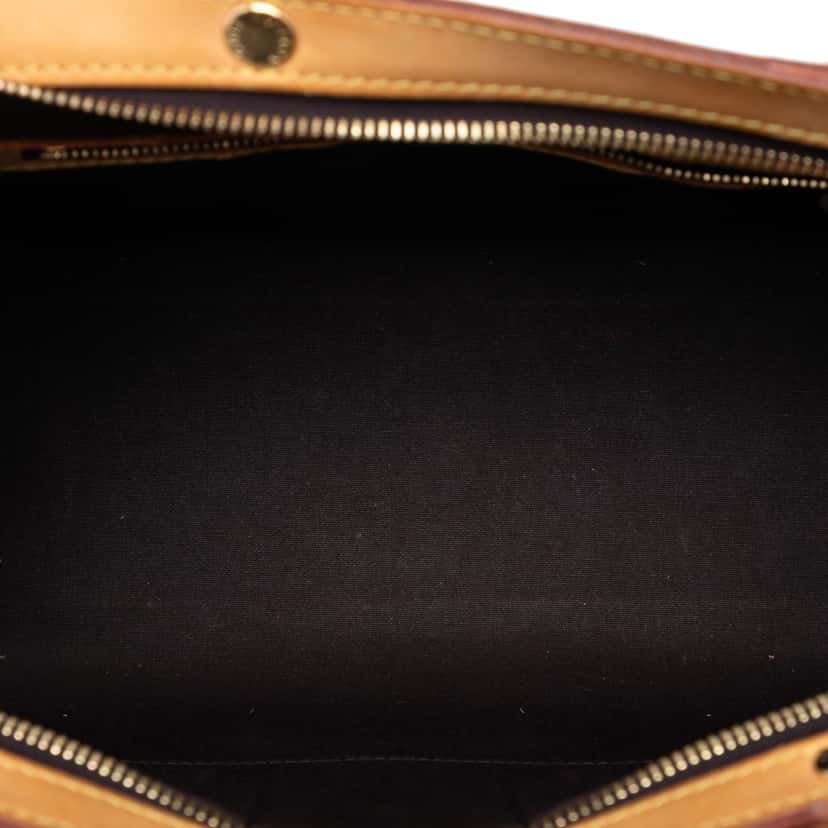 Louis Vuitton Monogram Vernis Brea MM Purple Leather Very good condition - Model View