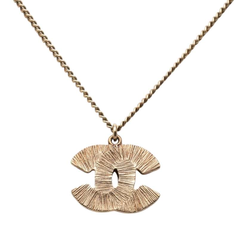 Chanel CC Gold Plated Enamel Pendant Necklace Gold Metal Very good condition - Inside View