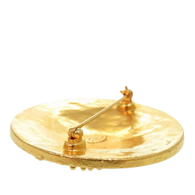 Chanel CC Gold Plated Medallion Pin Brooch Gold Metal Very good condition - Box View