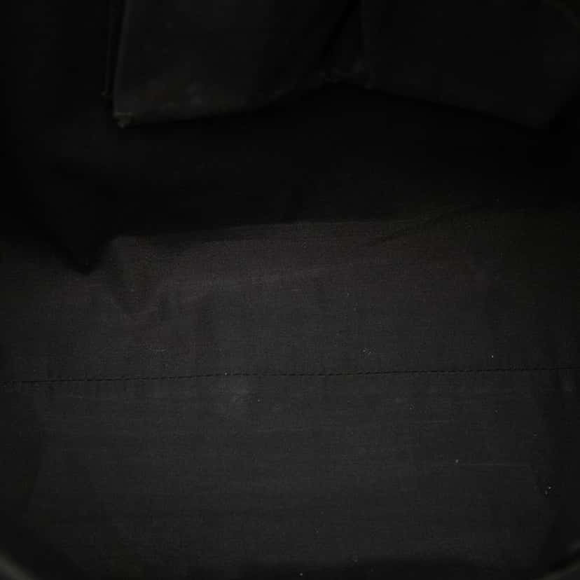 Gucci GG Denim Tote Black Very good condition - Model View