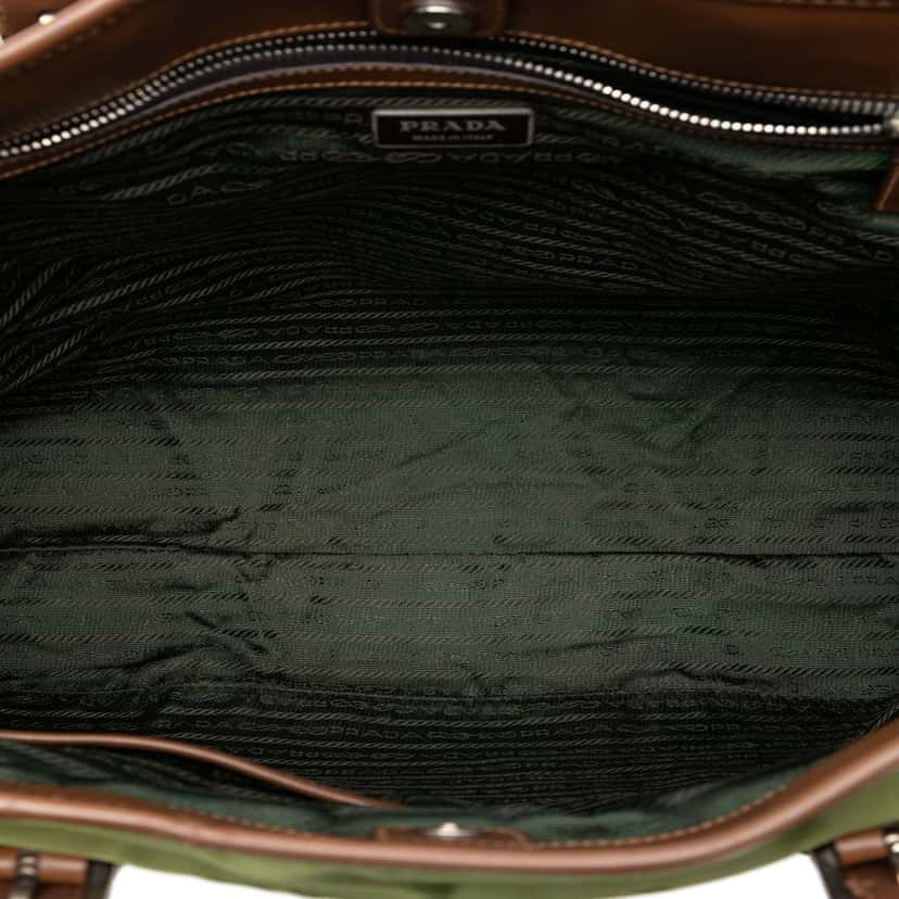 Prada Leather Trimmed Tessuto Tote Green Very good condition - Model View