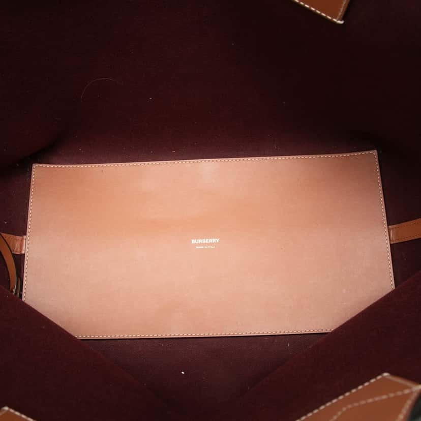 Burberry Medium House Check Canvas London Tote Beige Very good condition - Model View