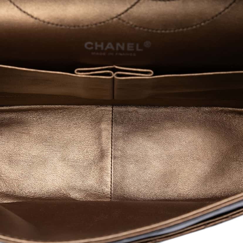 Chanel Metallic Aged Calfskin Reissue 2.55 Single Flap 227 Brown Leather Very good condition - Model View