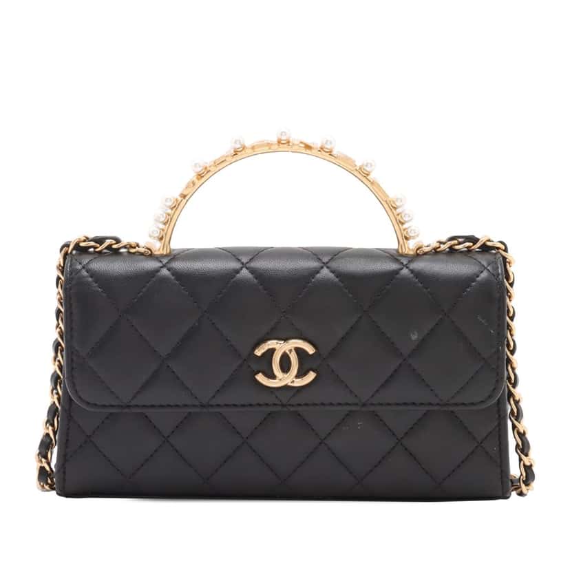 Chanel CC Quilted Lambskin Faux Pearl Top Handle Phone Holder with Chain Black Leather Very good condition - Front View