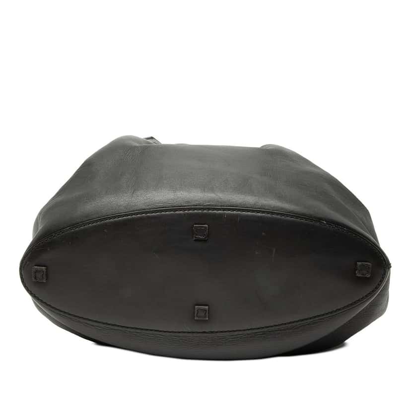 Gucci Calfskin Bucket Bag Black Leather Very good condition - Inside View