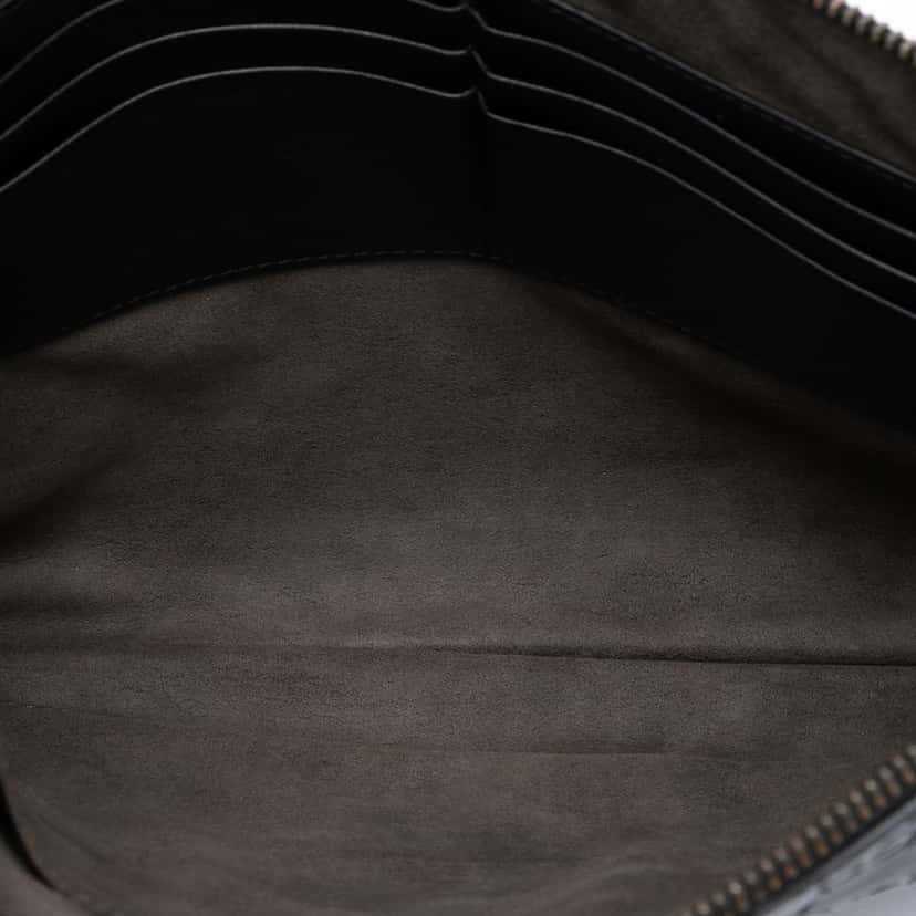 Gucci Guccissima Clutch Black Leather Very good condition - Model View