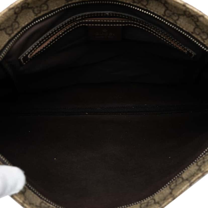 Gucci GG Supreme Crossbody Beige Very good condition - Model View