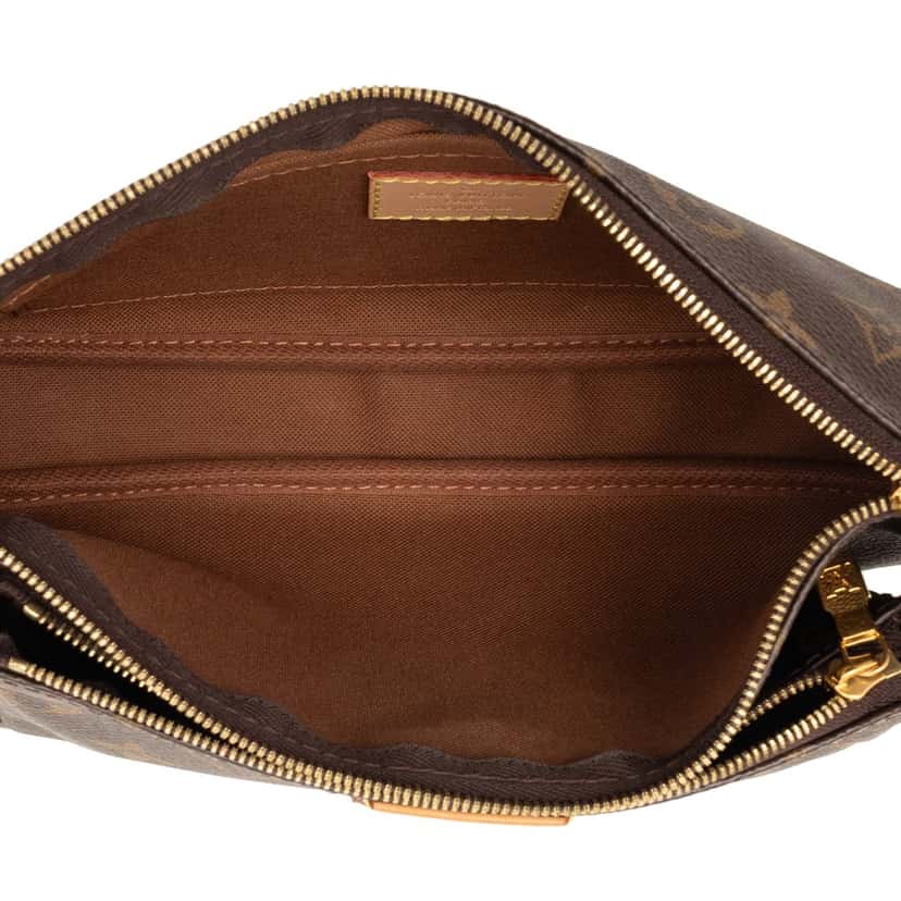 Louis Vuitton Monogram Multi Pochette Accessoires Brown Very good condition - Model View