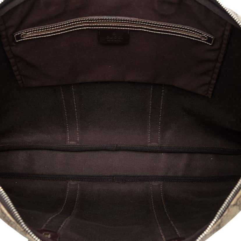 Gucci GG Supreme Business Bag Beige Very good condition - Model View