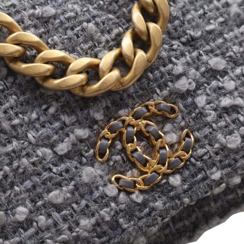 Chanel Tweed 19 Wallet On Chain Other Very good condition - Box View