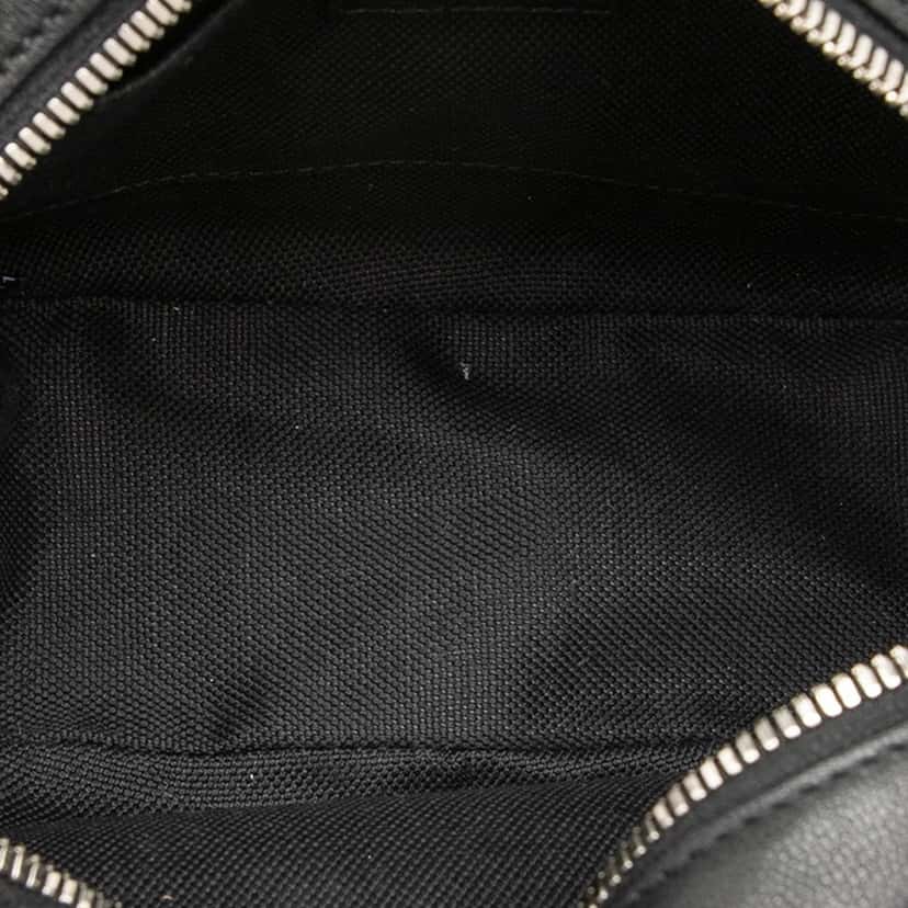 Gucci Mini Matelasse Calfskin Blondie Crossbody Black Leather Very good condition - Model View