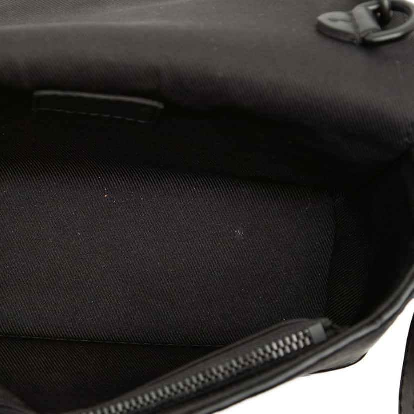 Louis Vuitton Monogram Taurillon Steamer Wearable Wallet Black Leather Very good condition - Model View