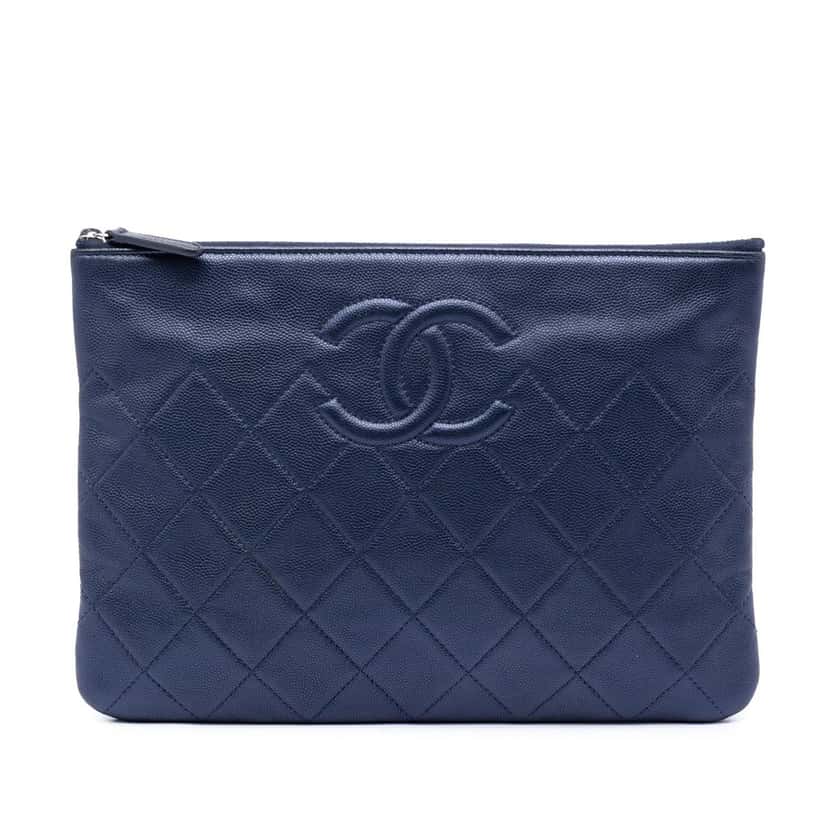 Chanel Medium CC Quilted Caviar O Case Clutch Blue Leather Very good condition - Front View