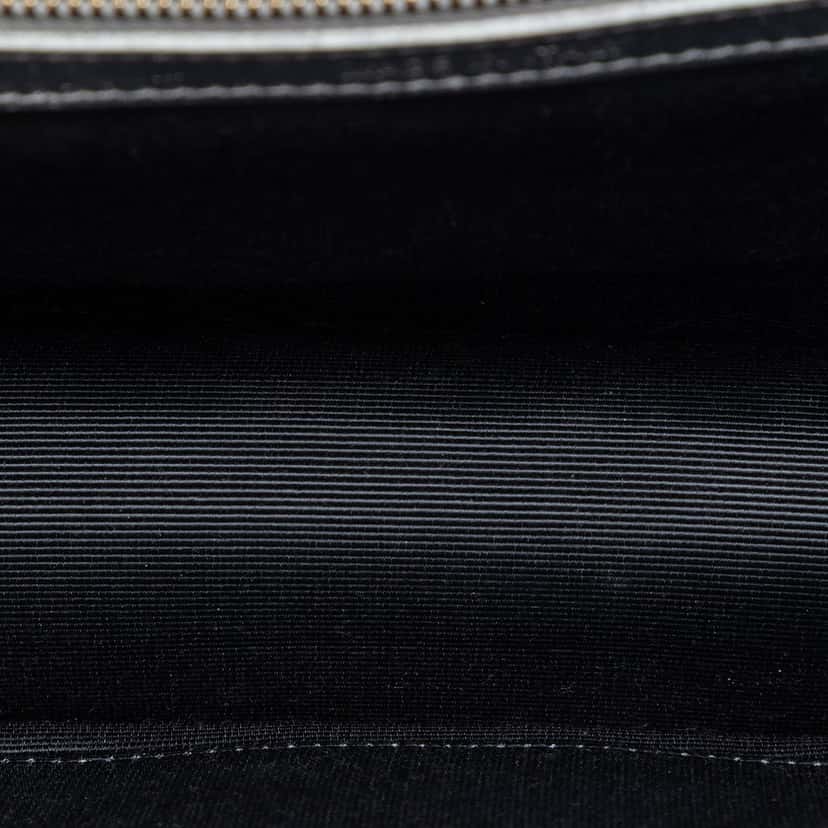 Dior Medium Metallic Crackled Deerskin Diorama Flap Silver Leather Very good condition - Model View