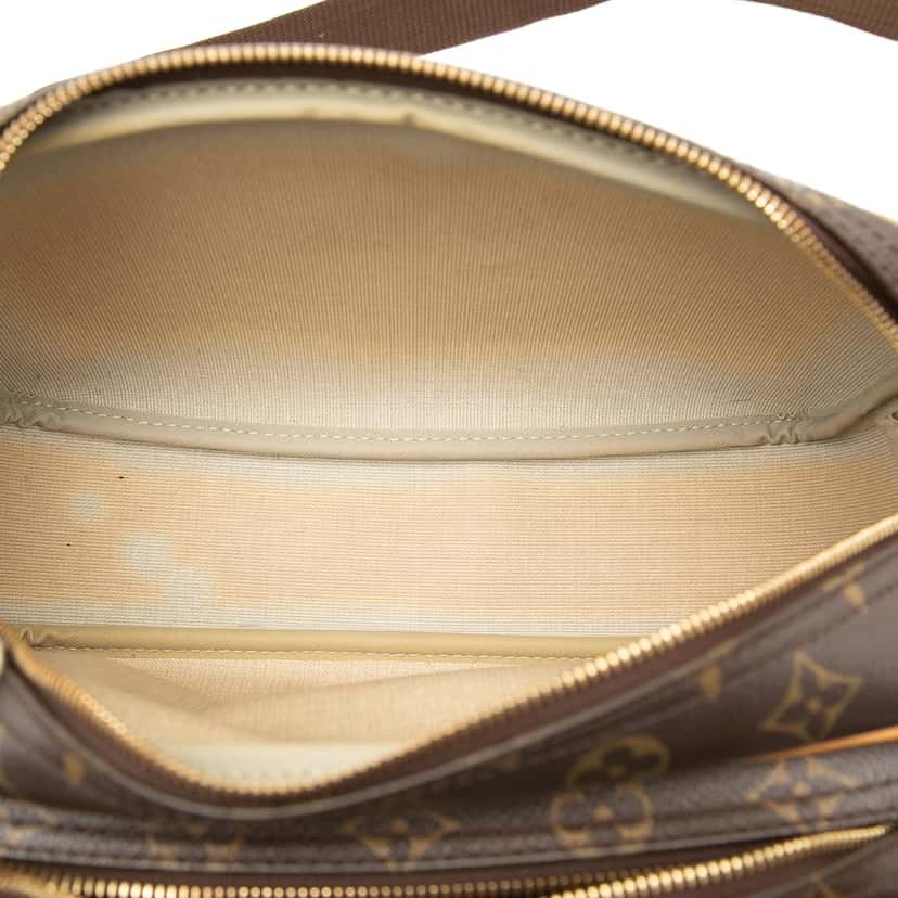 Louis Vuitton Monogram Reporter PM Brown Very good condition - Model View