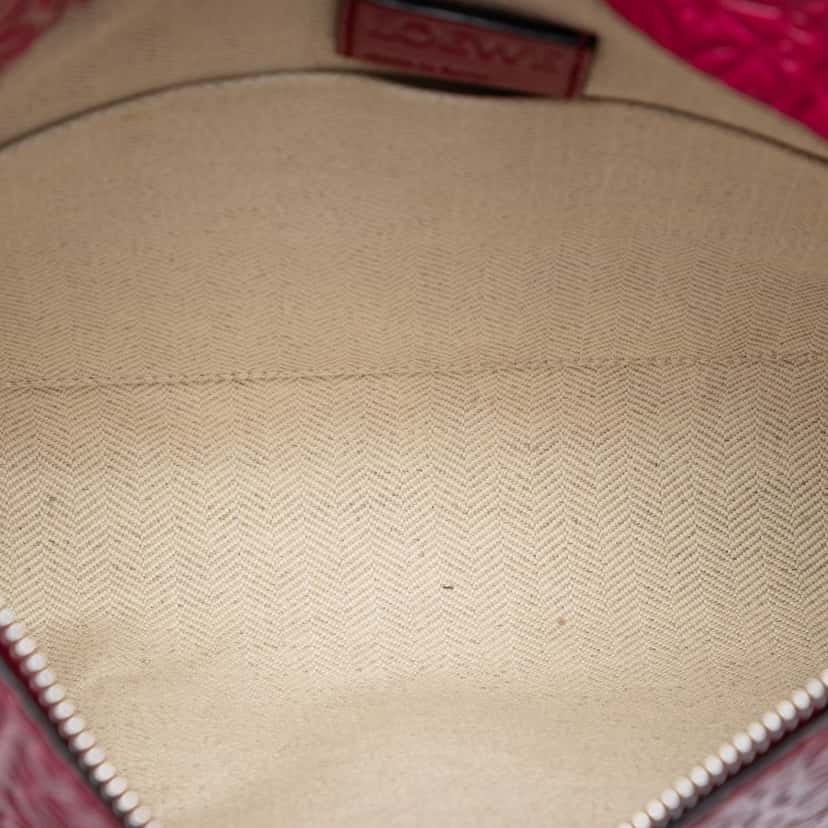 LOEWE Embossed Calfskin Anagram Repeat T Pouch Red Leather Very good condition - Model View