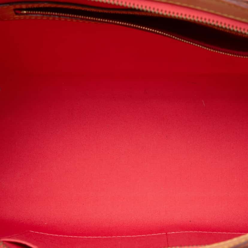 Louis Vuitton Monogram Vernis Brea MM Orange Leather Very good condition - Model View