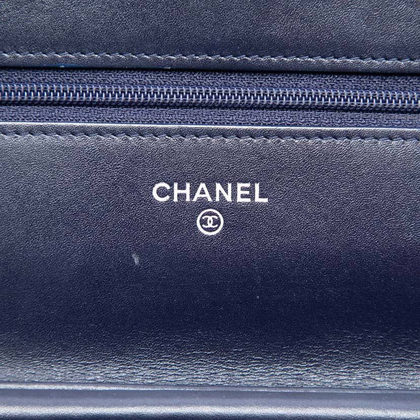 Chanel Quilted Shiny Aged Calfskin Reissue 2.55 Wallet on Chain Blue Leather Very good condition - Box View