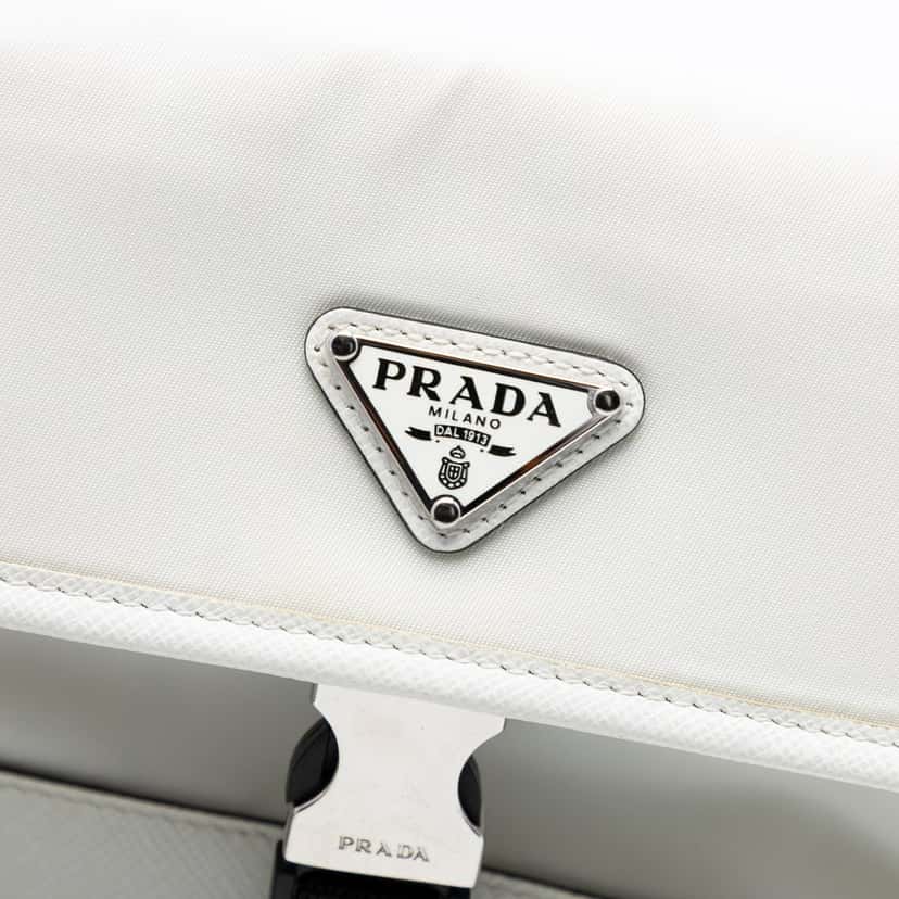 Prada Saffiano Trimmed Re Nylon Smartphone Case White Very good condition - Box View