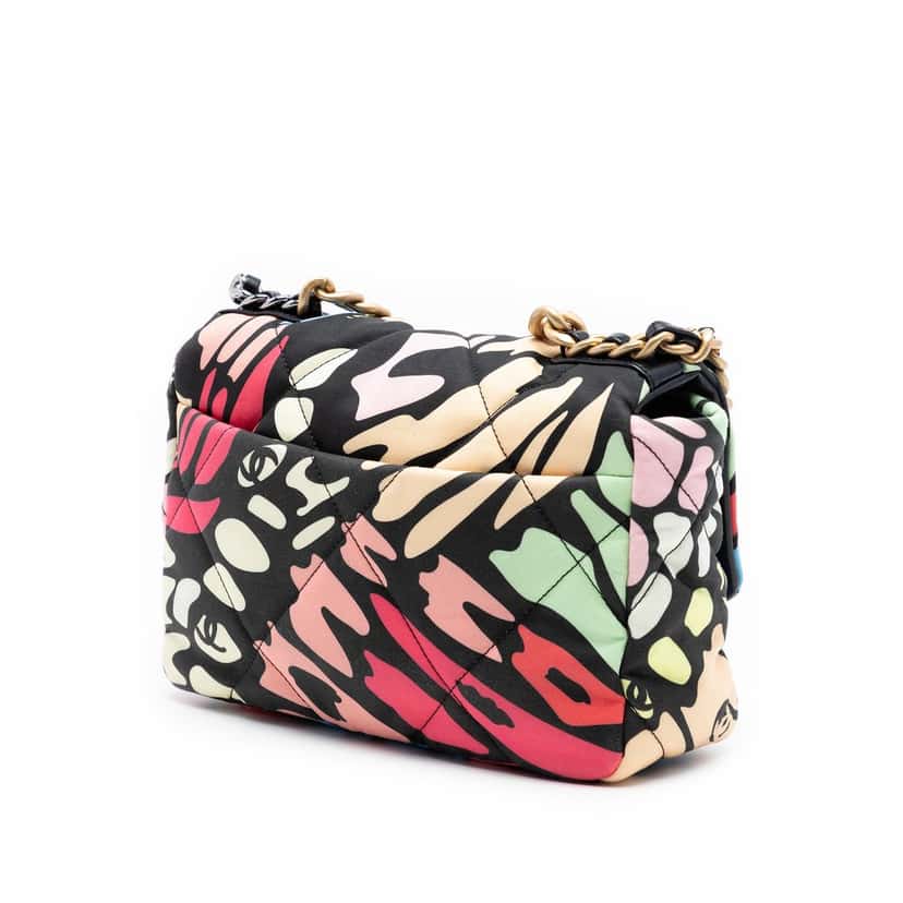 Chanel Medium Printed Canvas 19 Flap Black Very good condition - Back View