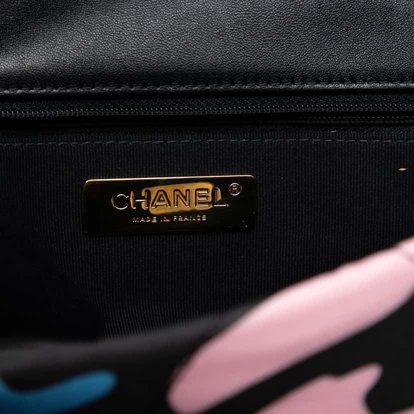 Chanel Medium Printed Canvas 19 Flap Black Very good condition - Box View