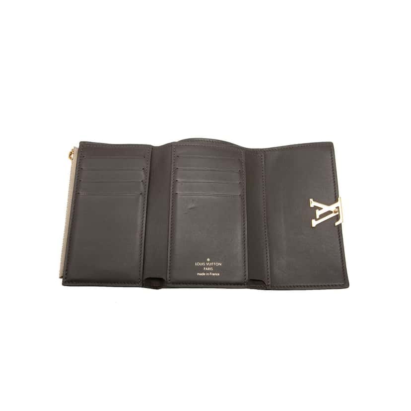 Louis Vuitton Taurillon Capucines Compact Wallet Beige Leather Very good condition - Model View