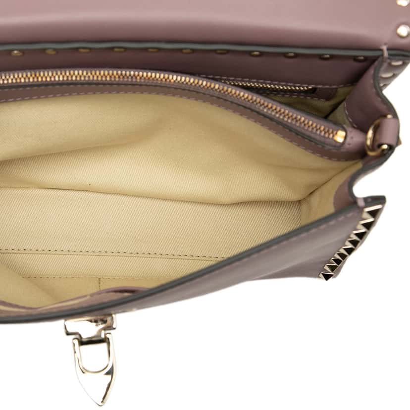 Valentino Small Leather Rockstud Single Handle Flap Pink Leather Very good condition - Model View