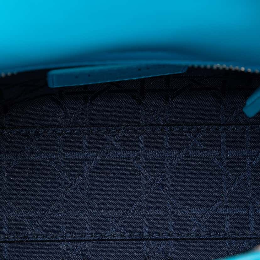 Dior Mini Lambskin Cannage Lady Dior Blue Leather Very good condition - Model View