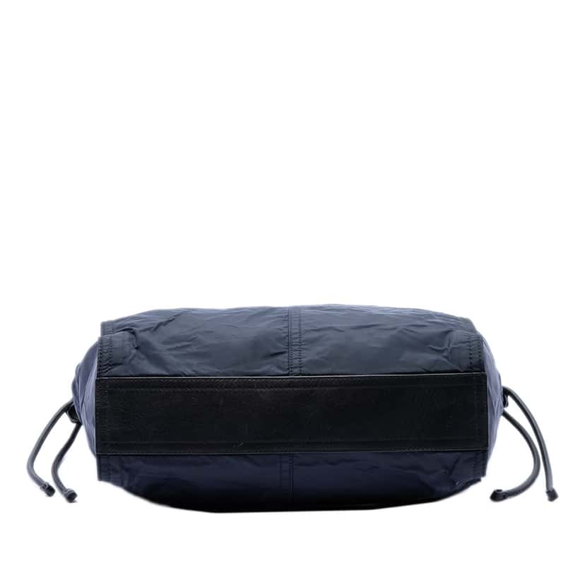 Burberry Nylon Packable Buckleigh Tote Blue Very good condition - Inside View