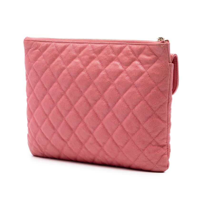 Chanel Medium Iridescent Quilted Caviar Flap Cosmetic Case Pink Leather Very good condition - Back View
