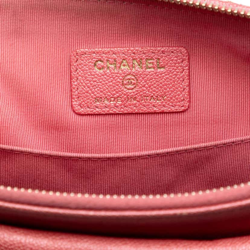 Chanel Medium Iridescent Quilted Caviar Flap Cosmetic Case Pink Leather Very good condition - Box View