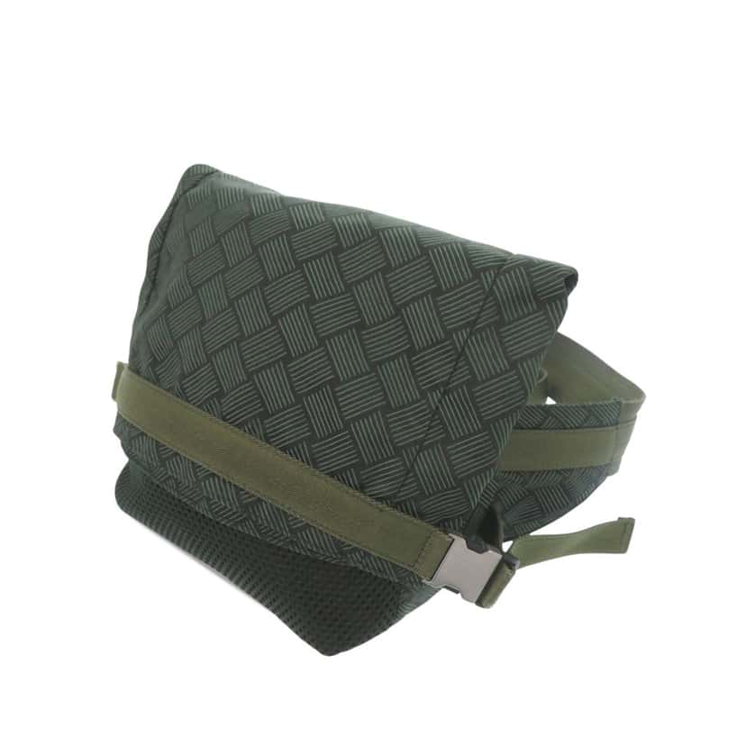 Bottega Veneta Nylon and Mesh Intrecciato Belt Bag Green Never worn - Front View