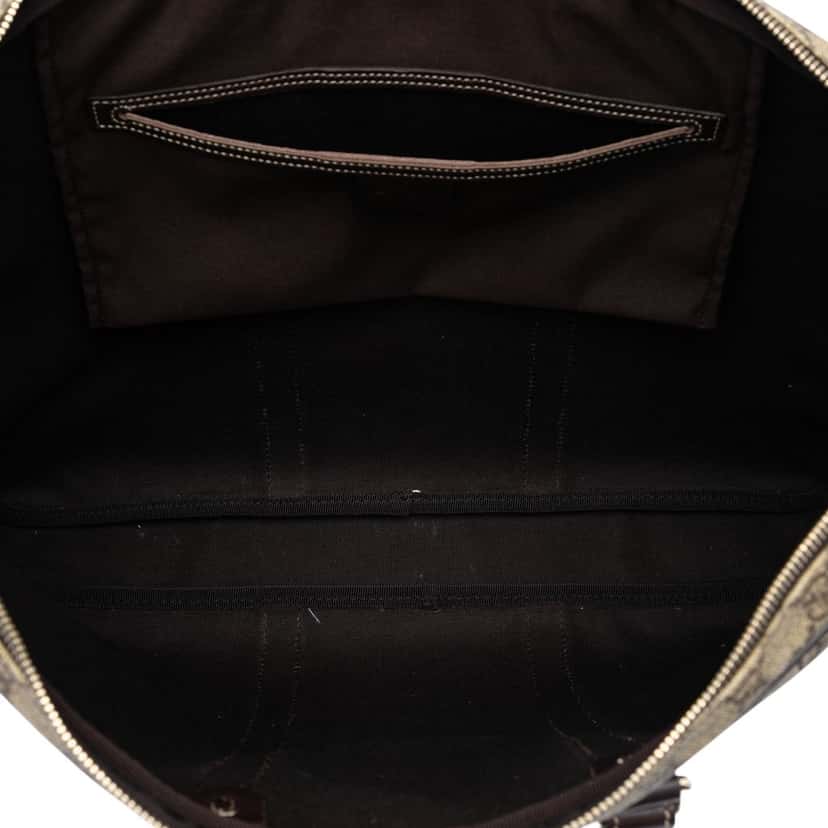 Gucci GG Supreme Business Bag Beige Very good condition - Model View